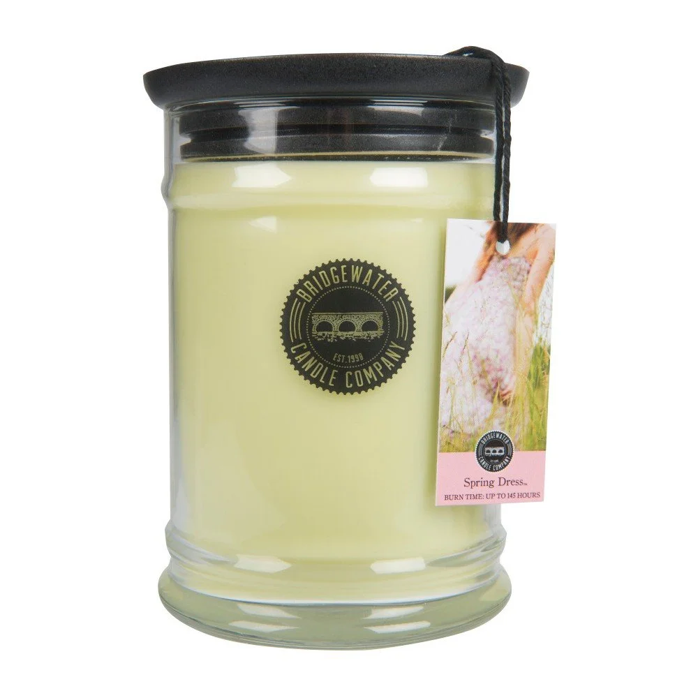 Svíčka ve skleněné dóze s vůní květin a citrusů Bridgewater candle Company Spring Dress, doba hoření 140-160 hodin v:951332