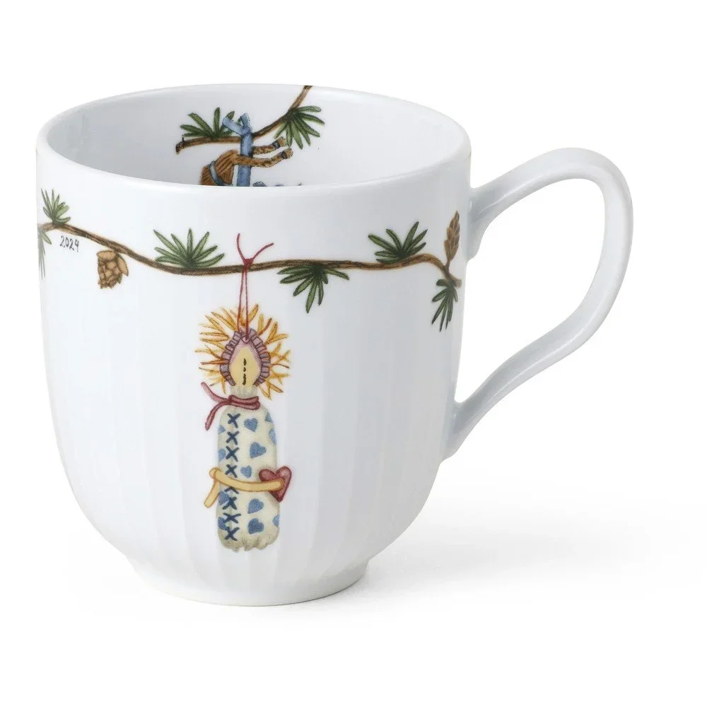 Bílý porcelánový hrnek s vánočním motivem 330 ml Hammershøi Christmas – Kähler Design v:1690378 Bílý porcelánový hrnek s vánočním motivem 330 ml Hammershøi Christmas – Kähler Design v:1690378