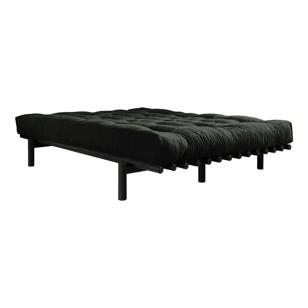 Dvoulůžková postel z borovicového dřeva s matrací Karup Design Pace Comfort Mat Black/Black, 160 x 200 cm v:1309144