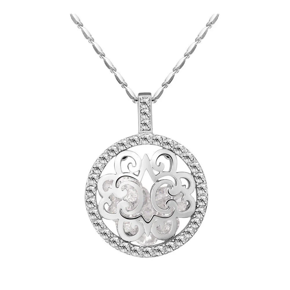 Náhrdelník s bílými krystaly Swarovski Elements Crystals Circle v:1197576