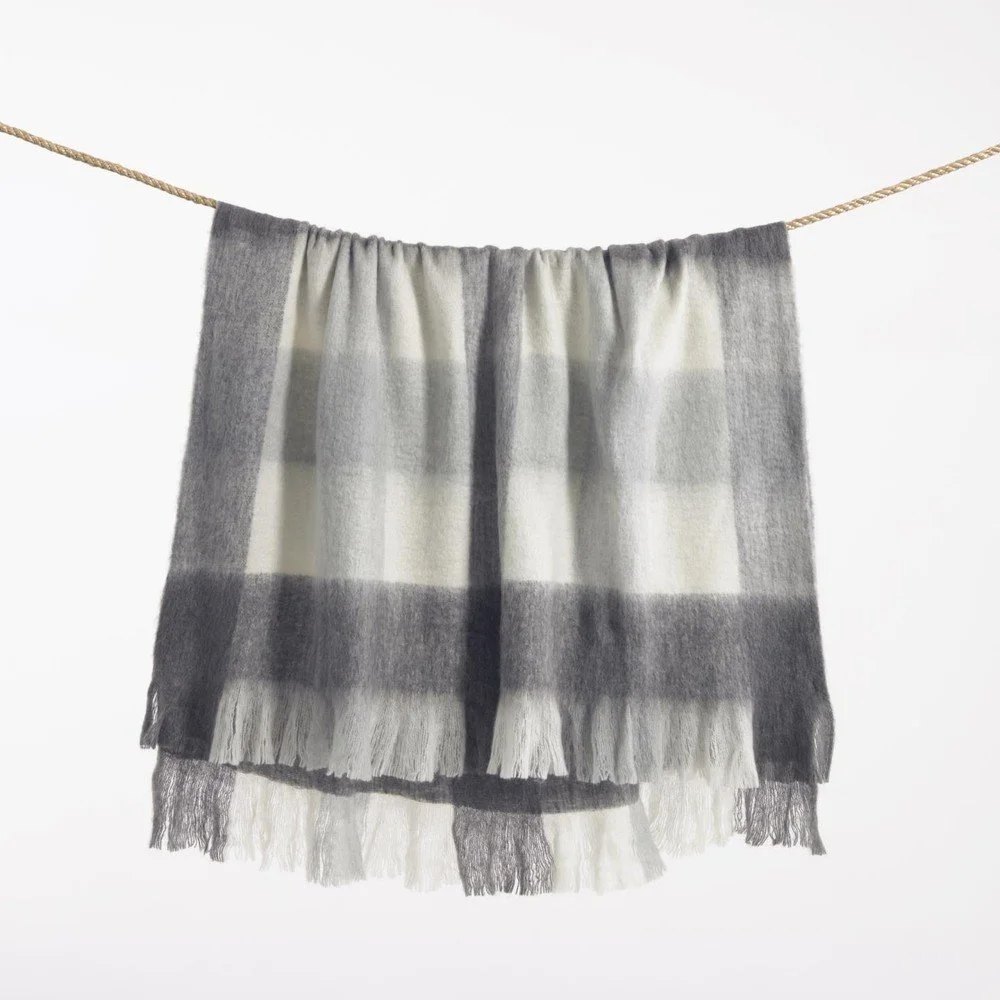 Vlněná deka 125x150 cm Catarina – Kave Home v:1513004